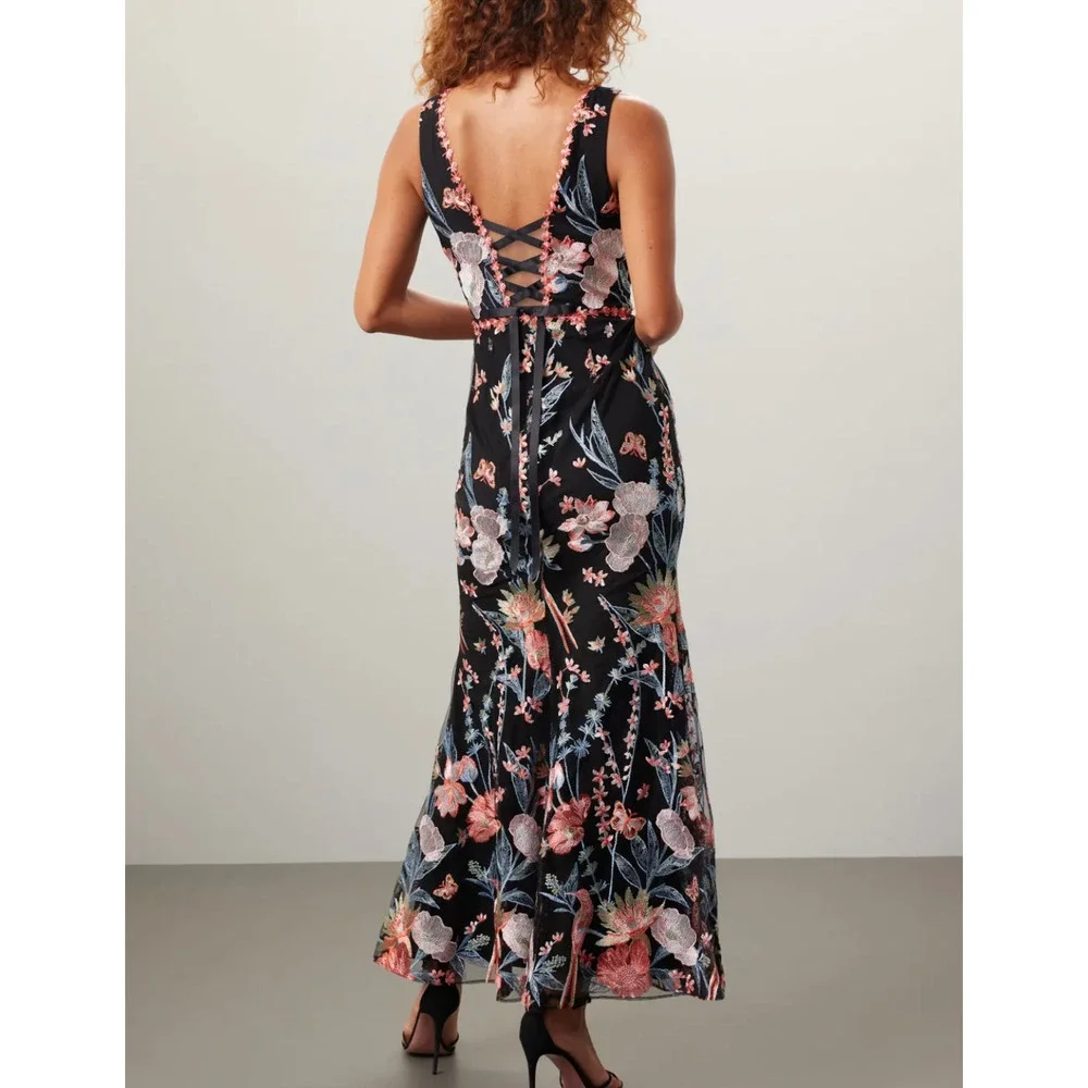 Marchesa Notte Black Embroidered Butterfly Gown SIZE 2 Mermaid Formal Dress $510 - Picture 2 of 11